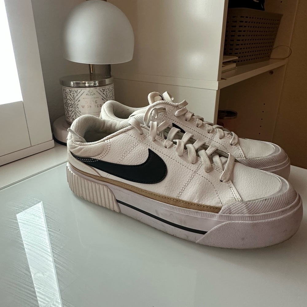 Nike Court legacy sneakers